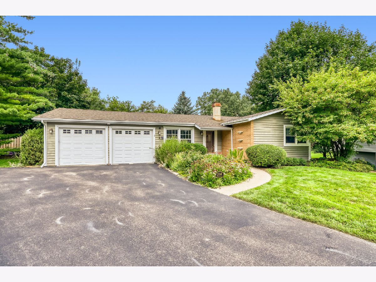  For Sale Lake Zurich Illinois, 204 Hillside Court