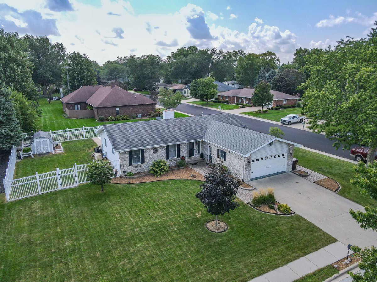  For Sale Manteno Illinois, 390 Sixth Street