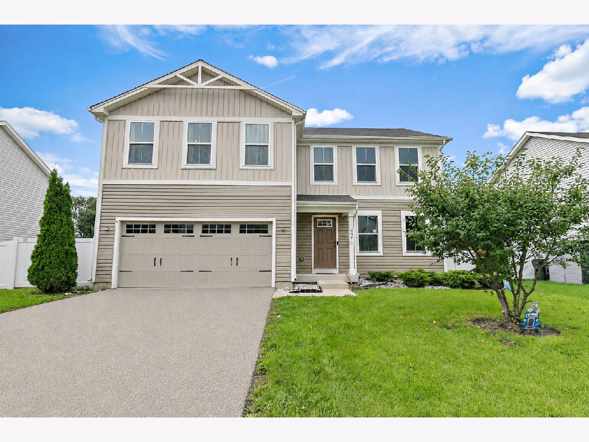  For Sale Hampshire Illinois, 421 Meadowdale Circle