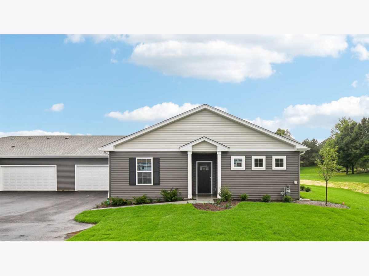 Homes & Condos & Townhomes For Sale Stonewater Wonder Lake Illinois, 6451 Maple Glen Drive