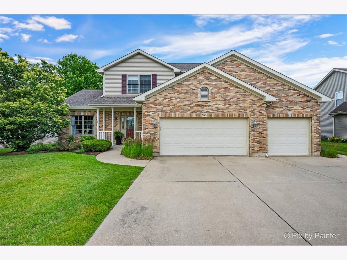  For Sale Marengo Illinois, 665 Hunters