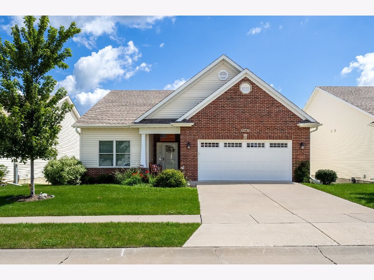 Homes For Sale Fountains Bettendorf Iowa, 5843 Danielle Drive
