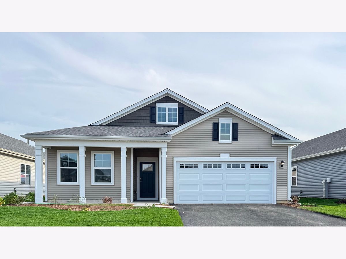 Homes & Condos & Townhomes For Sale Stonewater Wonder Lake Illinois, 6267 Maple Glen Drive