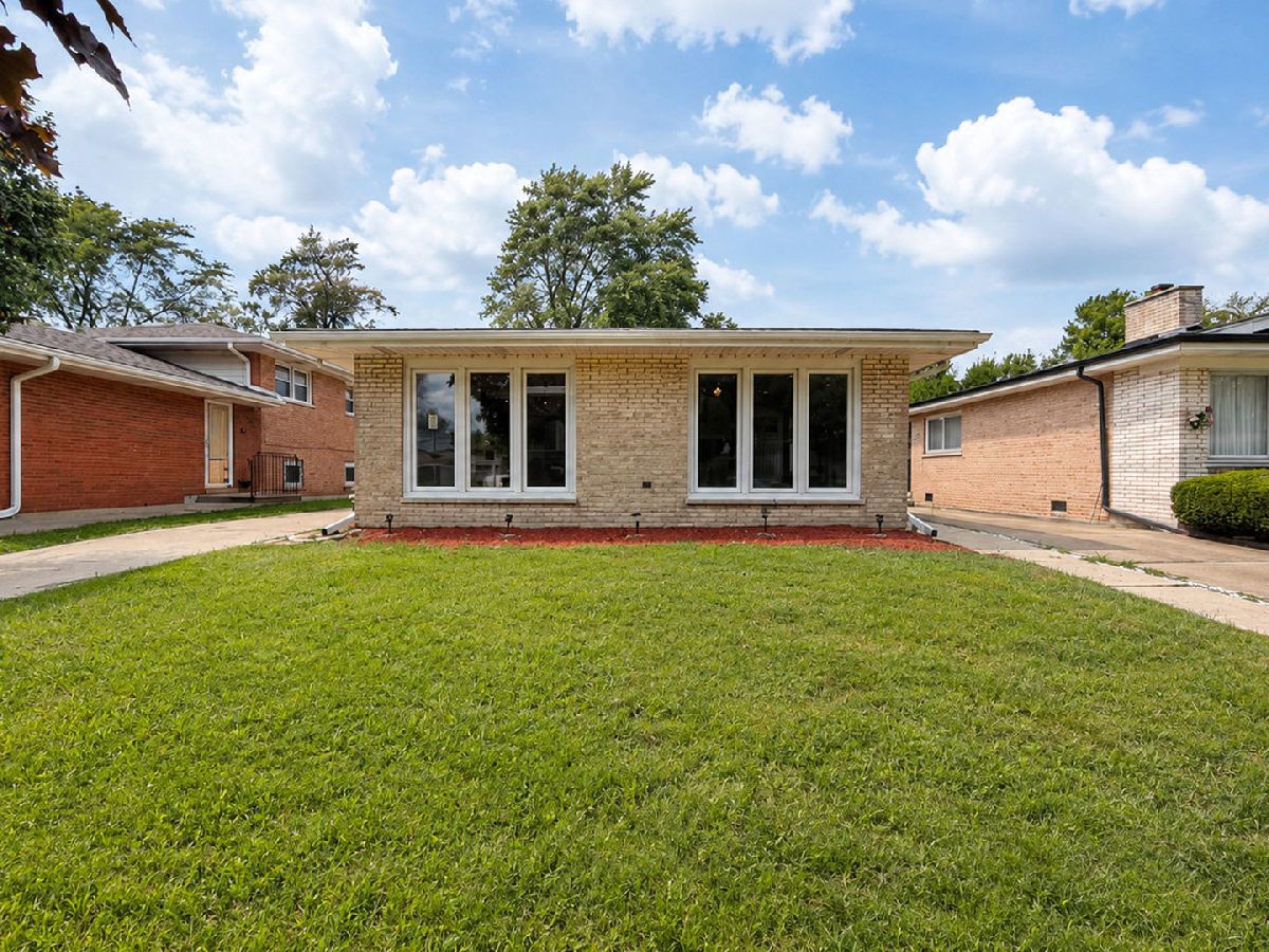  For Sale Dolton Illinois, 14446 Dante Avenue