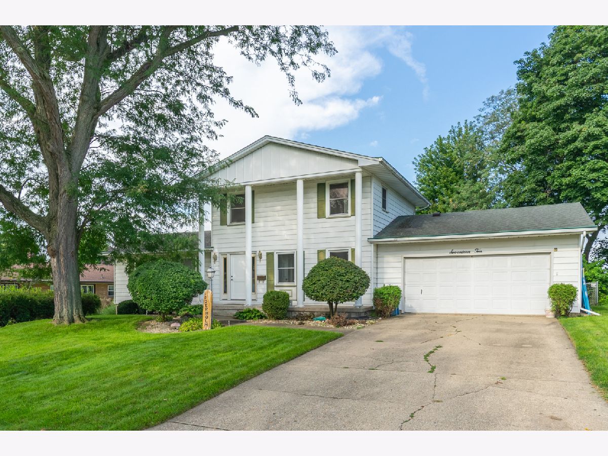  Sold Peru Illinois, 1710 Spruce
