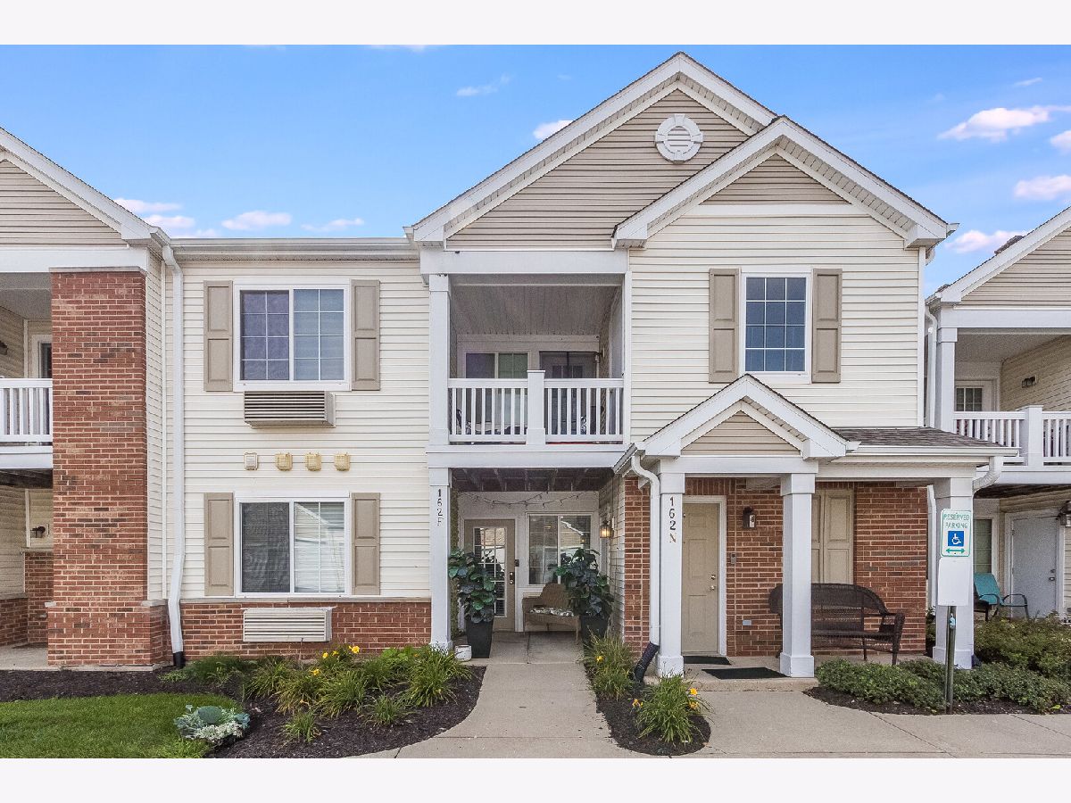Condos & Townhomes & Homes For Sale Bristol Bay Yorkville Illinois, 162 Bertram Drive