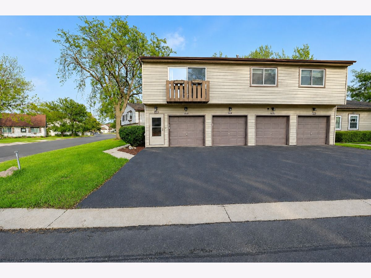  For Sale Frankfort Illinois, 20209 Graceland Lane