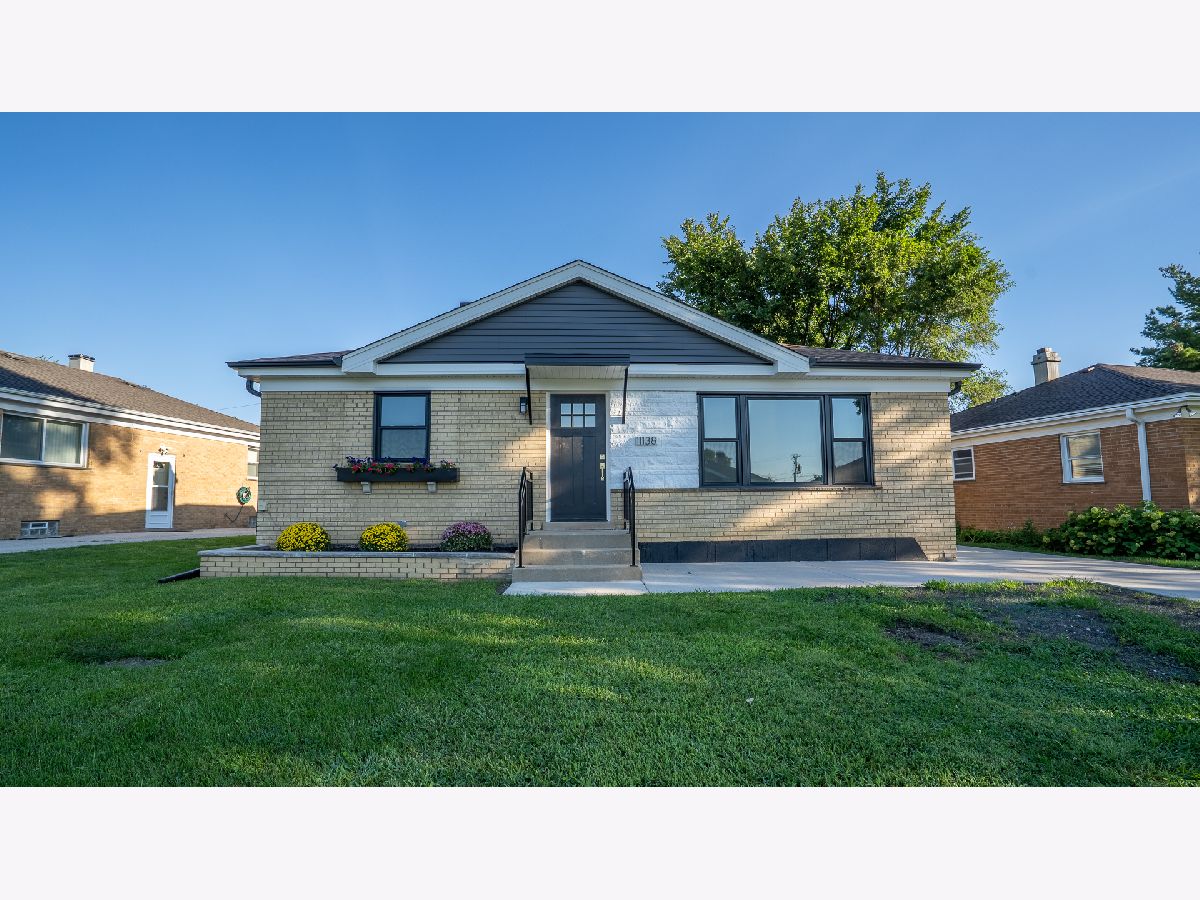  For Sale Westchester Illinois, 11138 Shaw Street