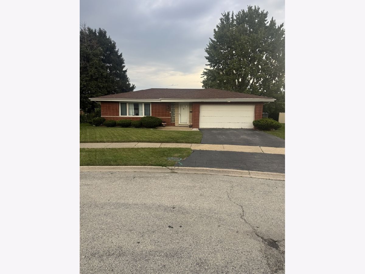  For Sale South Holland Illinois, 16535 Maple Court