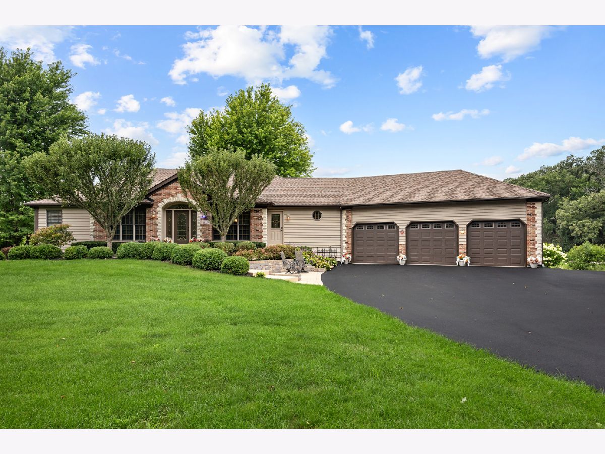 Homes For Sale Hillsboro Cove Huntley Illinois, 11119 Pebble Drive