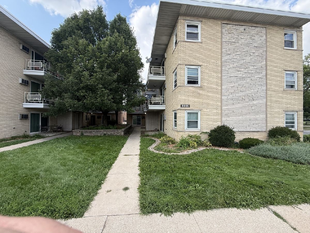  For Sale Chicago Illinois, 4400 55th Street