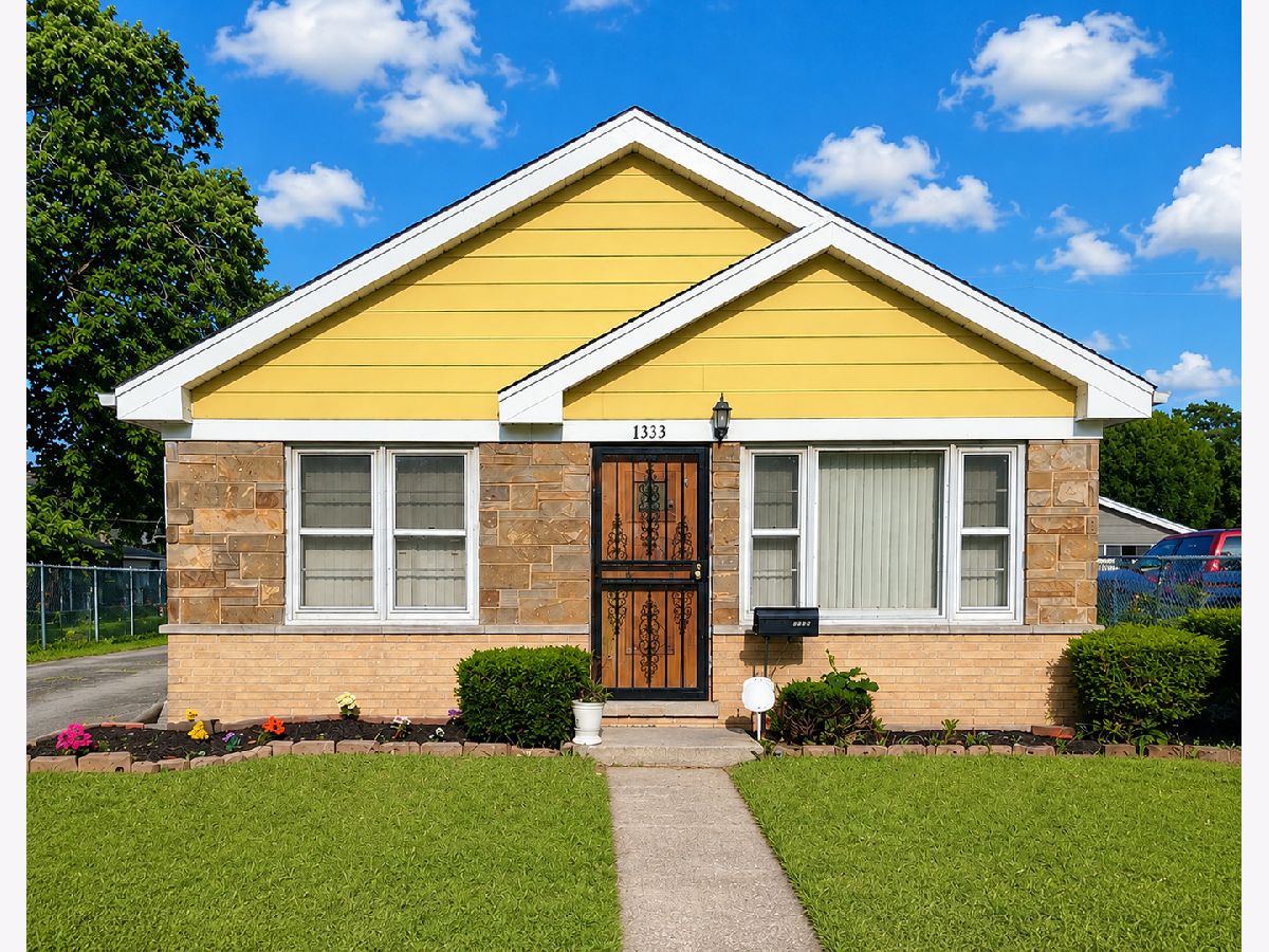  For Sale Calumet City Illinois, 1333 Burnham Avenue