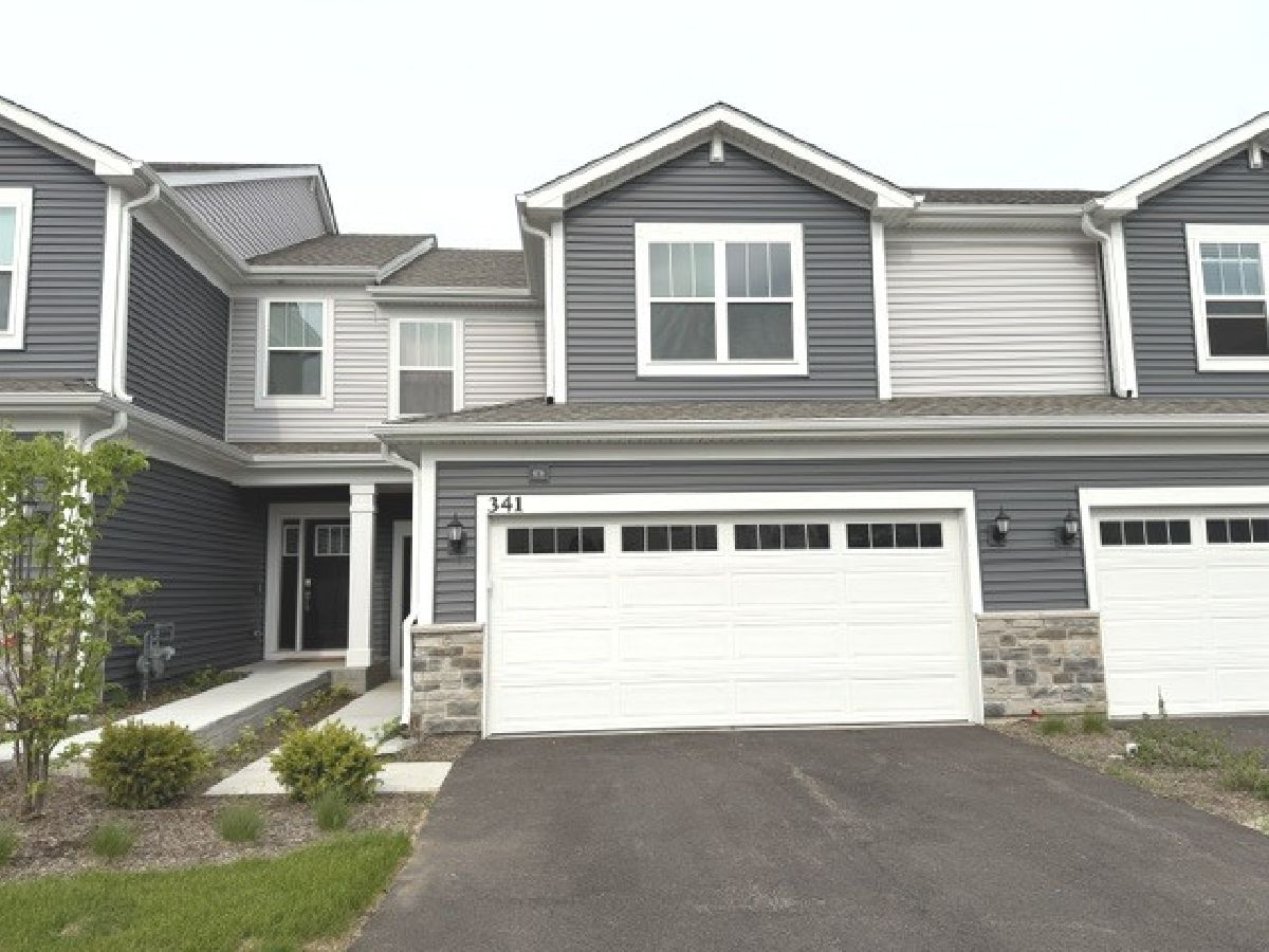 Condos & Townhomes For Rent Oaks Of Volo Volo Illinois, 341 Red Oak