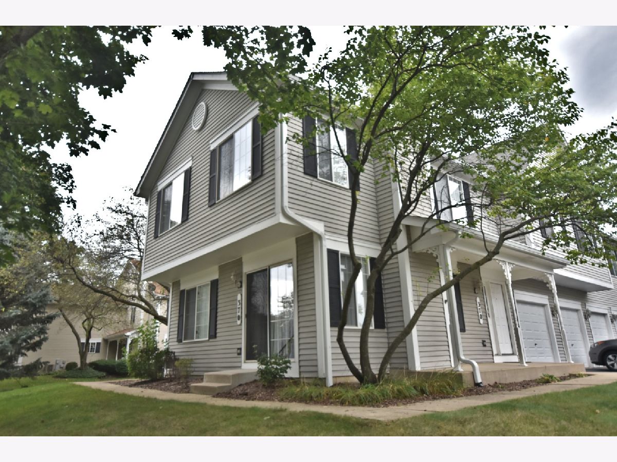  Rented South Elgin Illinois, 370 Sandhurst