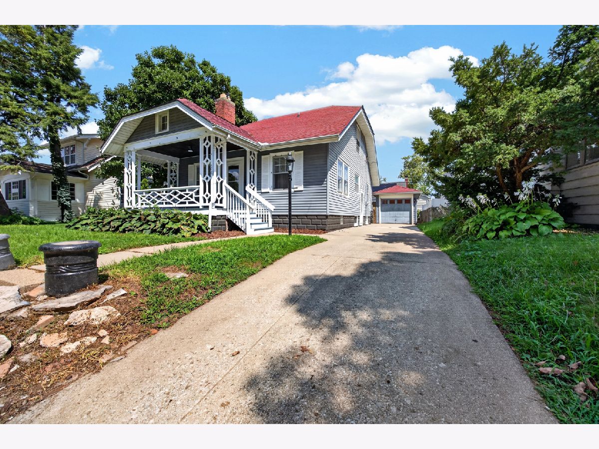 Homes & Condos & Townhomes For Sale Founders Grove Bloomington Illinois, 506 Kreitzer Avenue