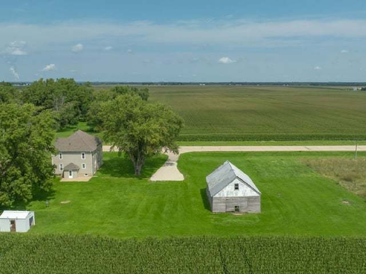  For Sale Ashton Illinois, 8631 Il Rte 38