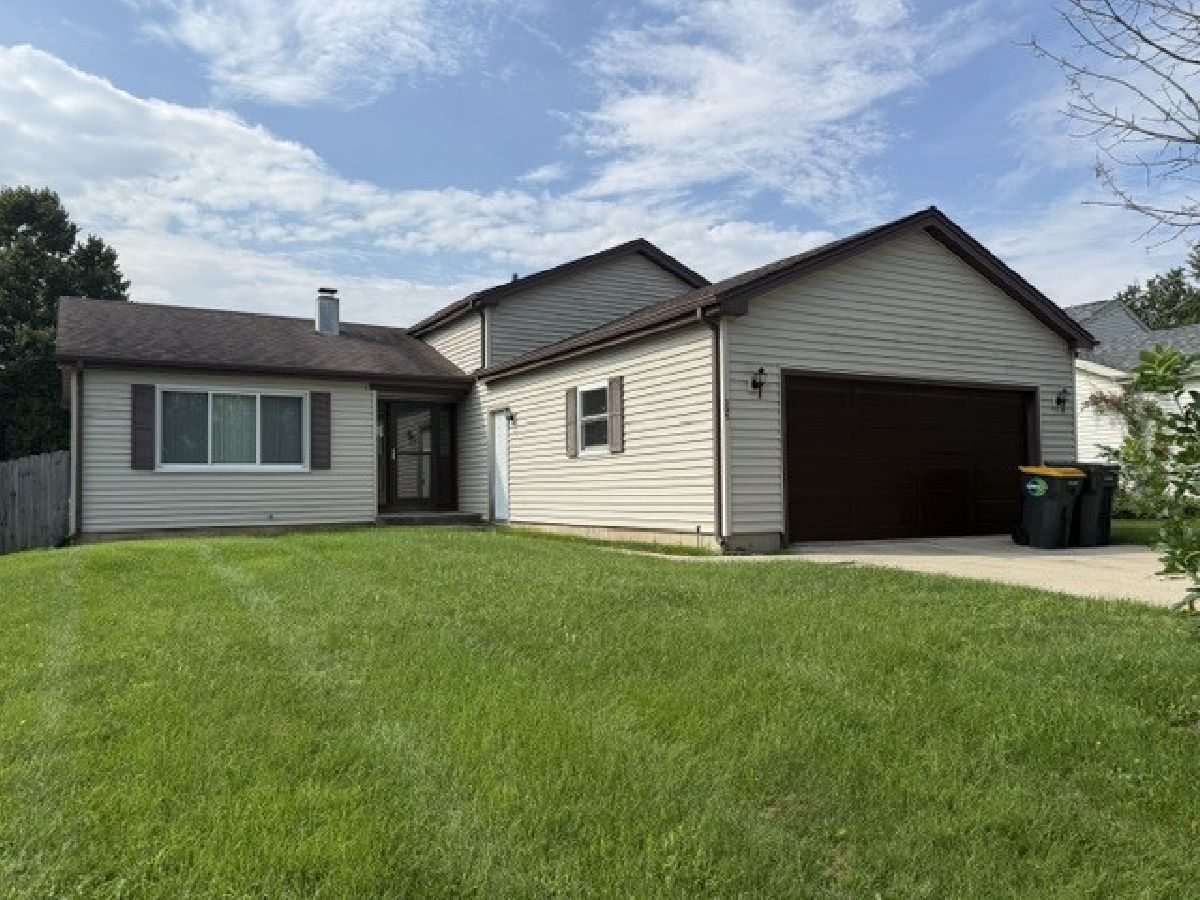  For Rent Streamwood Illinois, 305 Somerset