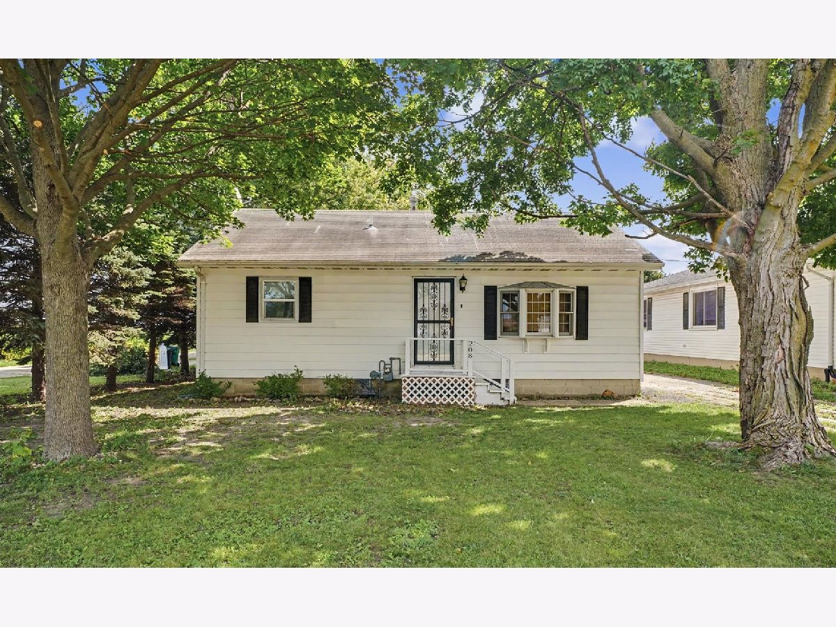  For Sale Buckley Illinois, 208 Oak Street
