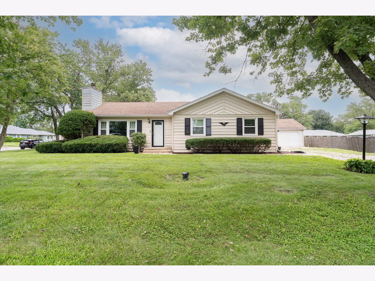 Homes For Sale Spring Green Joliet Illinois, 1098 Karner Drive