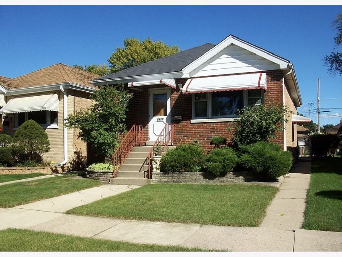  For Sale North Riverside Illinois, 2433 Keystone Avenue