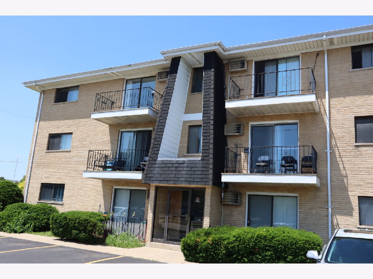  Rented Joliet Illinois, 200 Madison