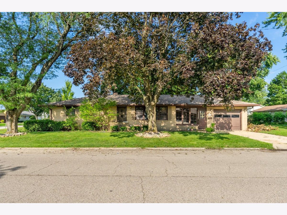  For Sale Peru Illinois, 2304 Plum Street