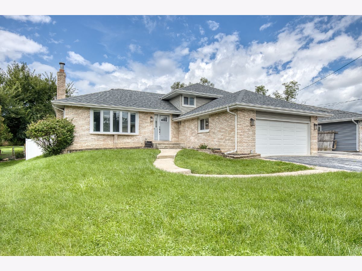  For Sale Oak Forest Illinois, 17008 Forest Avenue
