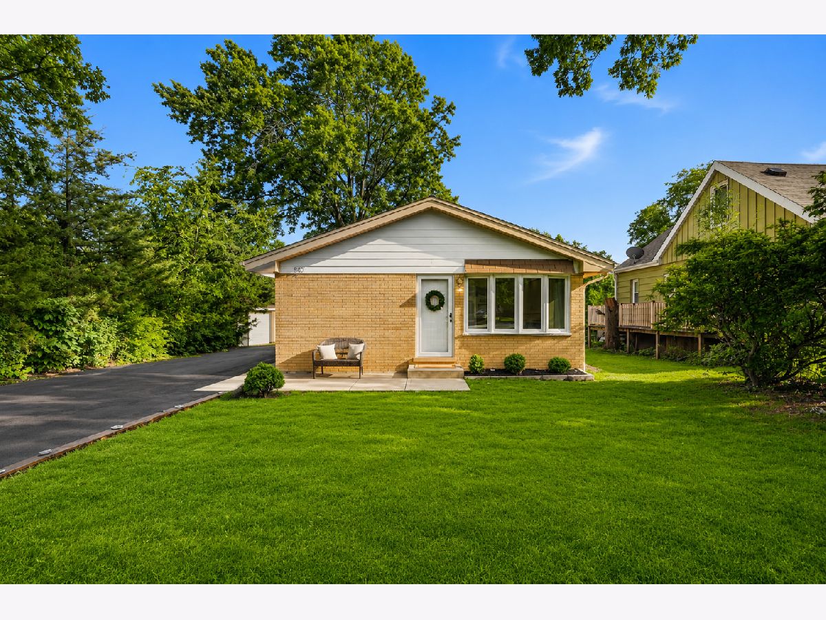 Homes For Sale Woodcrest Addison Illinois, 849 Red Oak Street