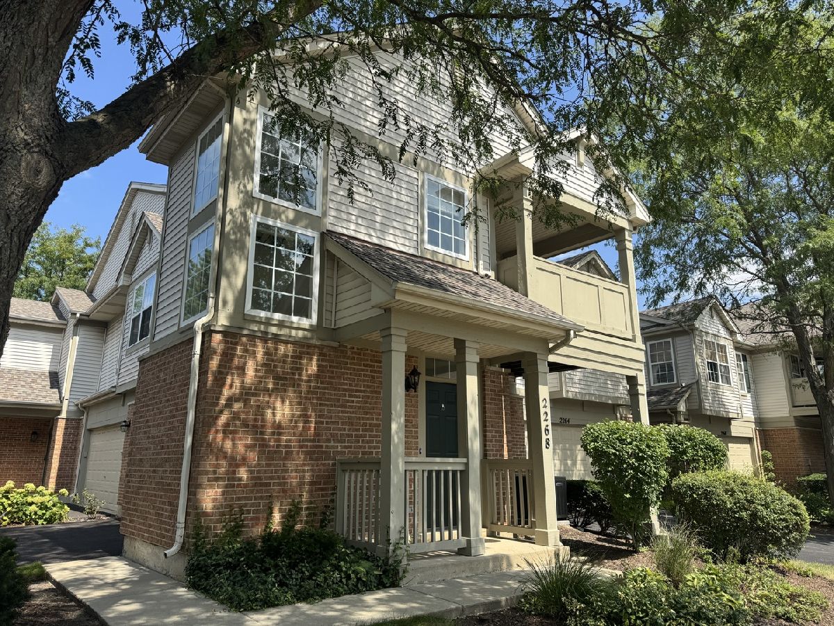  For Rent Geneva Illinois, 2268 Vanderbilt