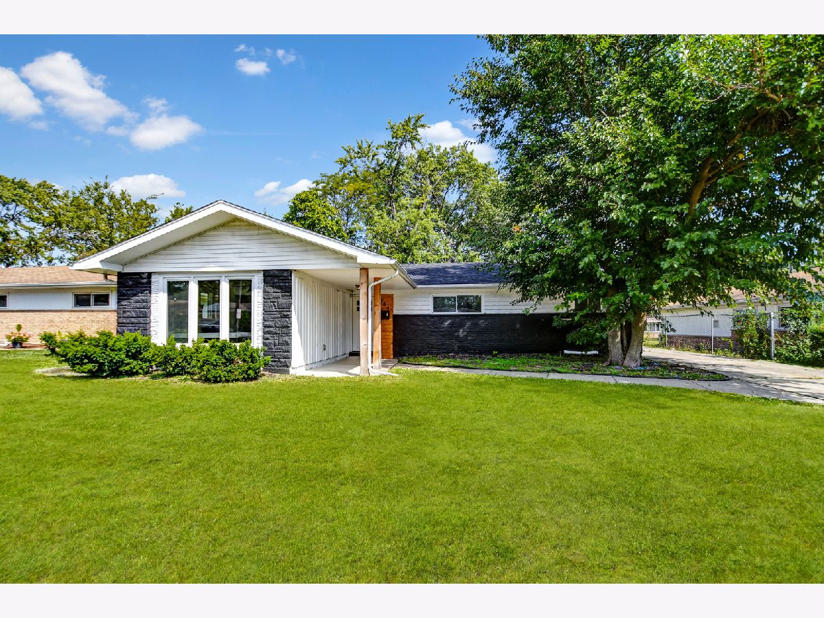 Homes For Sale Westwood Park Forest Illinois, 354 Winona Street