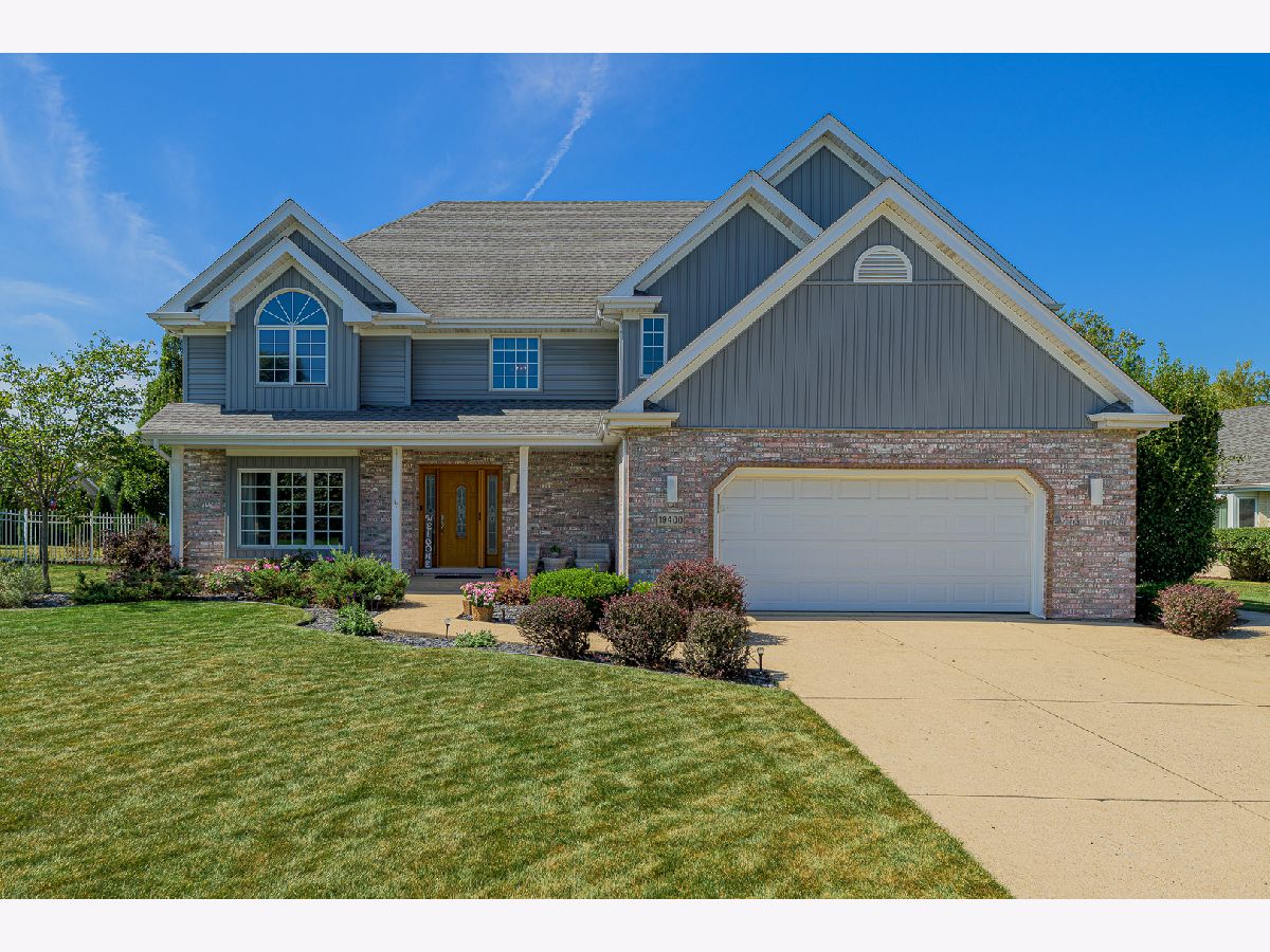 Homes & Townhomes For Sale Grasmere Mokena Illinois, 19400 Stonehenge Drive