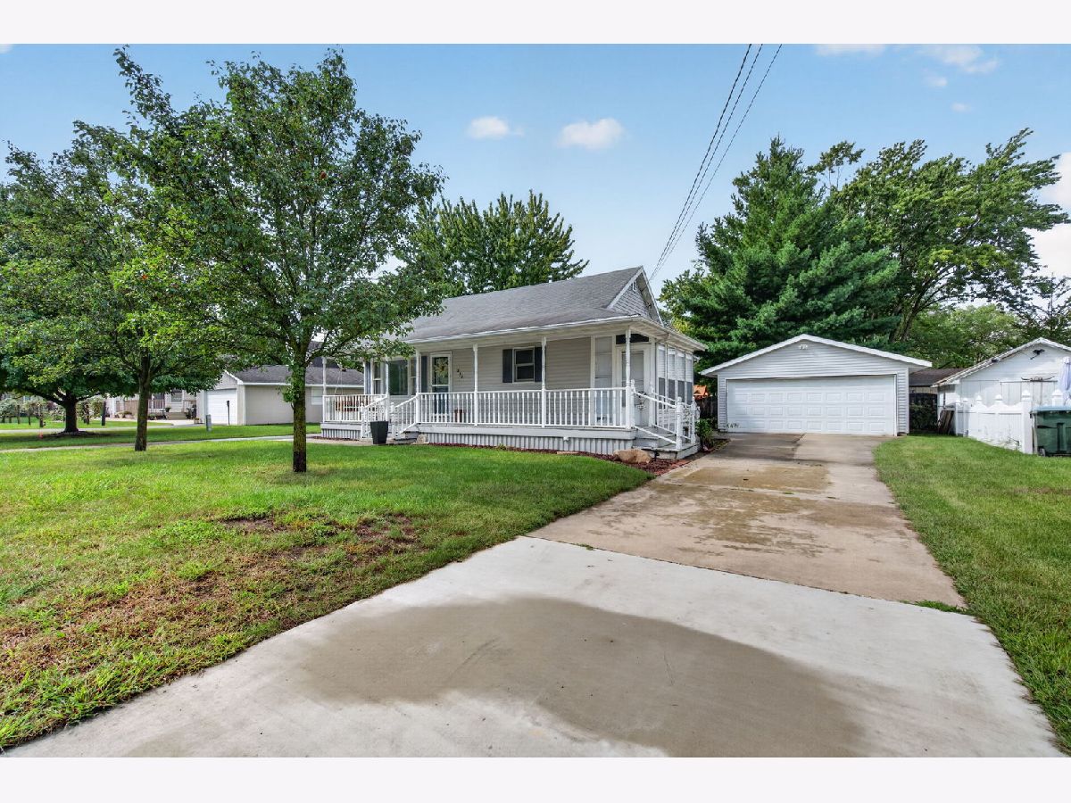  For Sale Coal City Illinois, 250 Irving Street