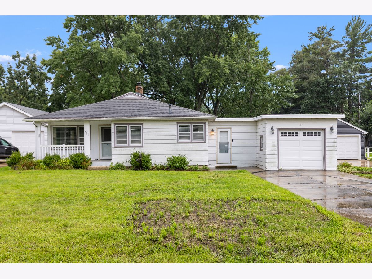  For Sale Machesney Park Illinois, 307 Superior Avenue