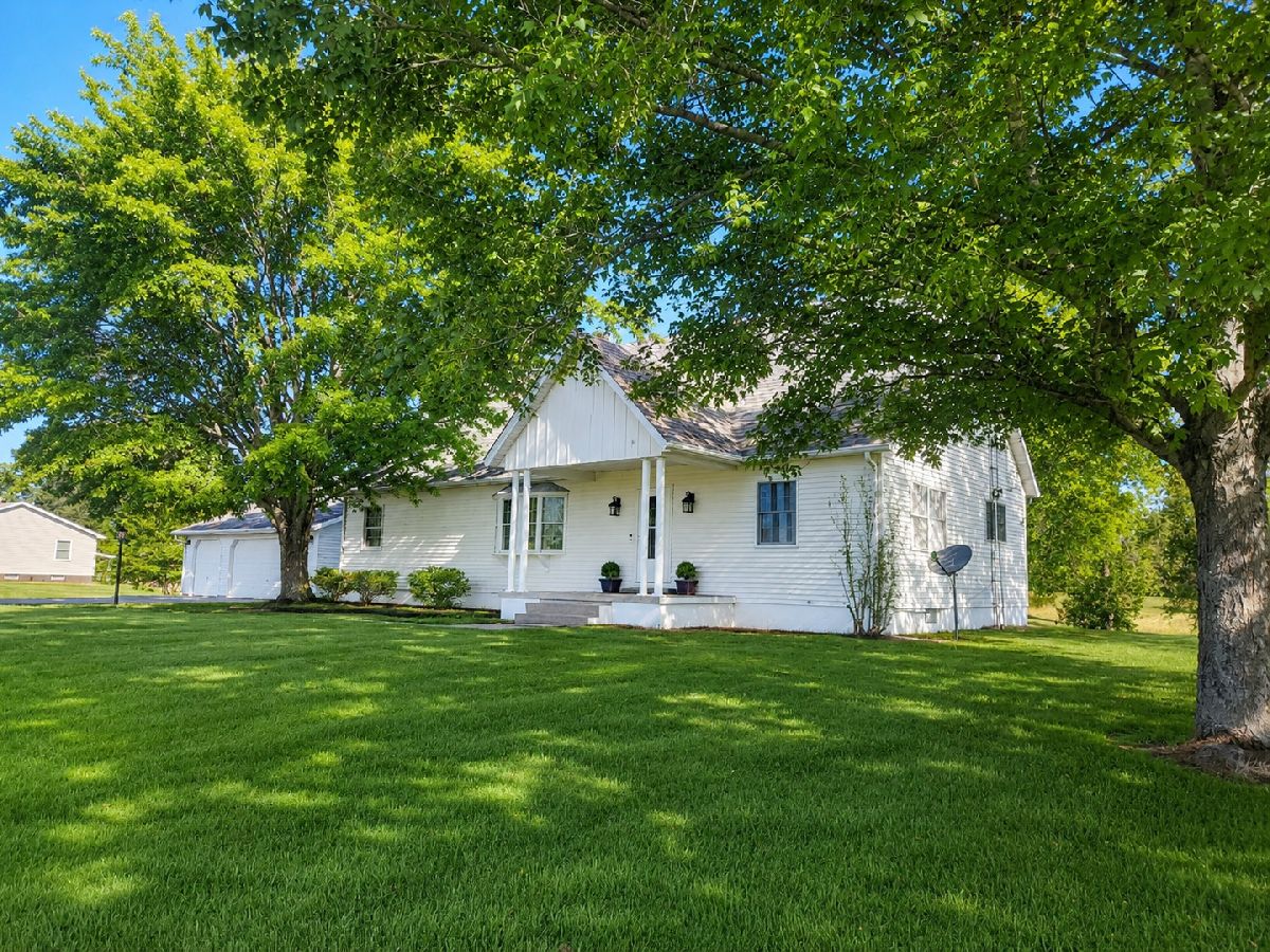  For Sale Duquoin Illinois, 6463 State Route 154 Highway