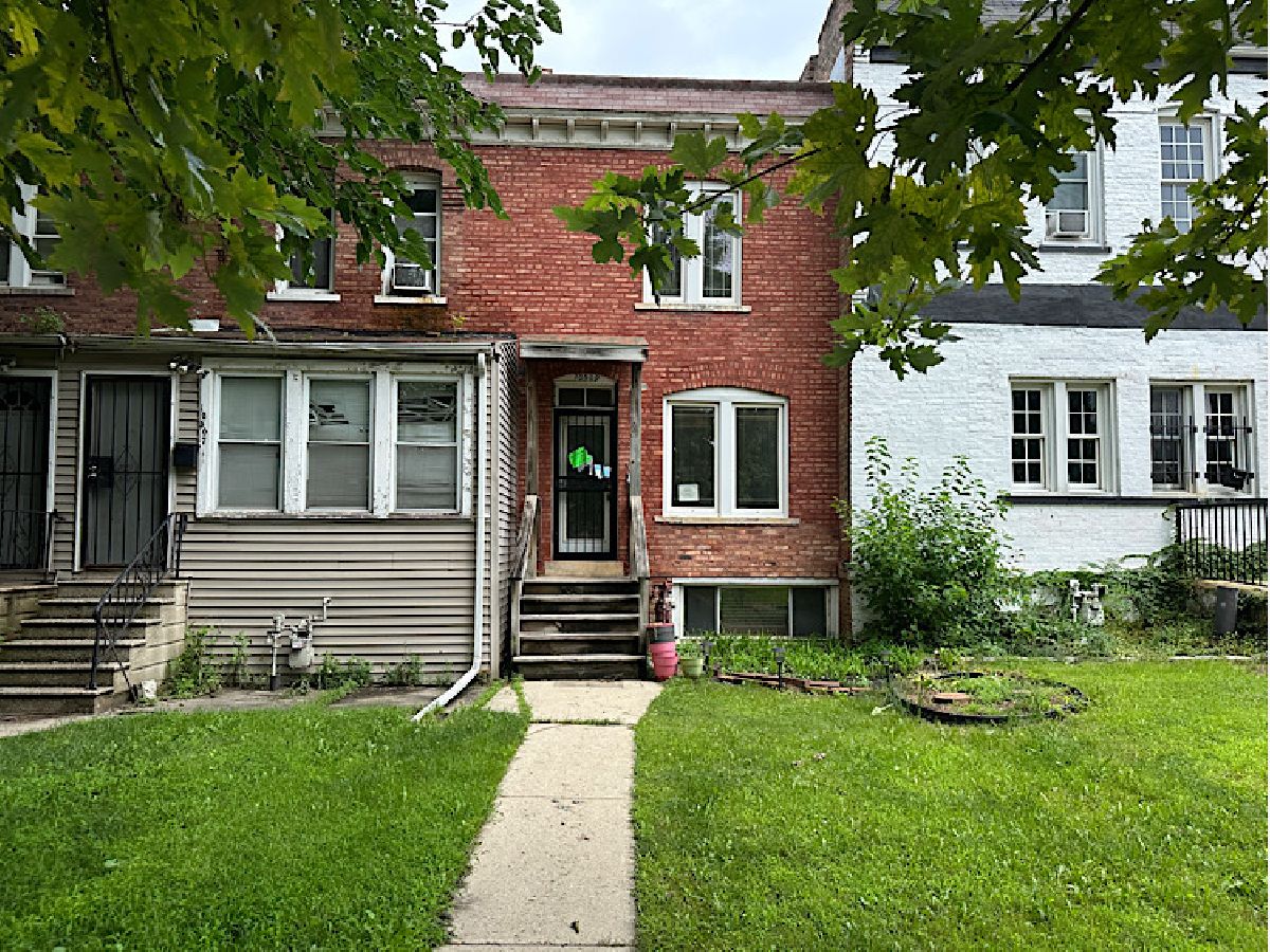  For Sale Chicago Illinois, 10509 Corliss Avenue