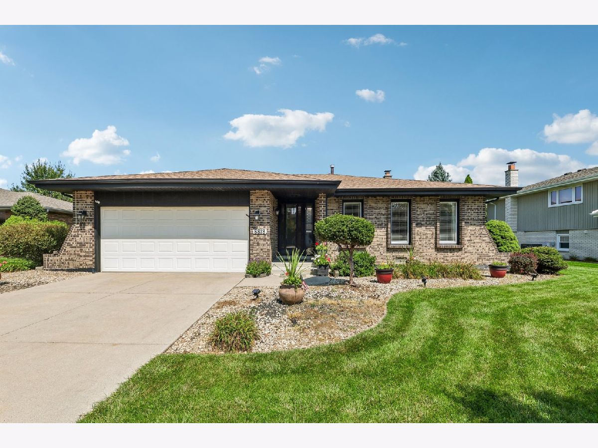  For Sale Tinley Park Illinois, 8818 172nd Street