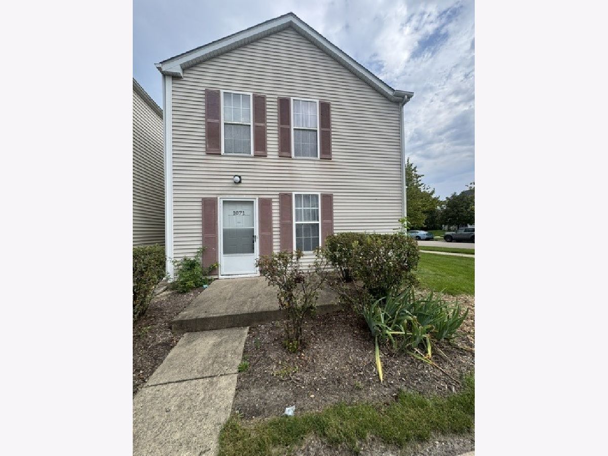 Homes & Townhomes & Condos For Rent Hometown Aurora Illinois, 1071 Symphony