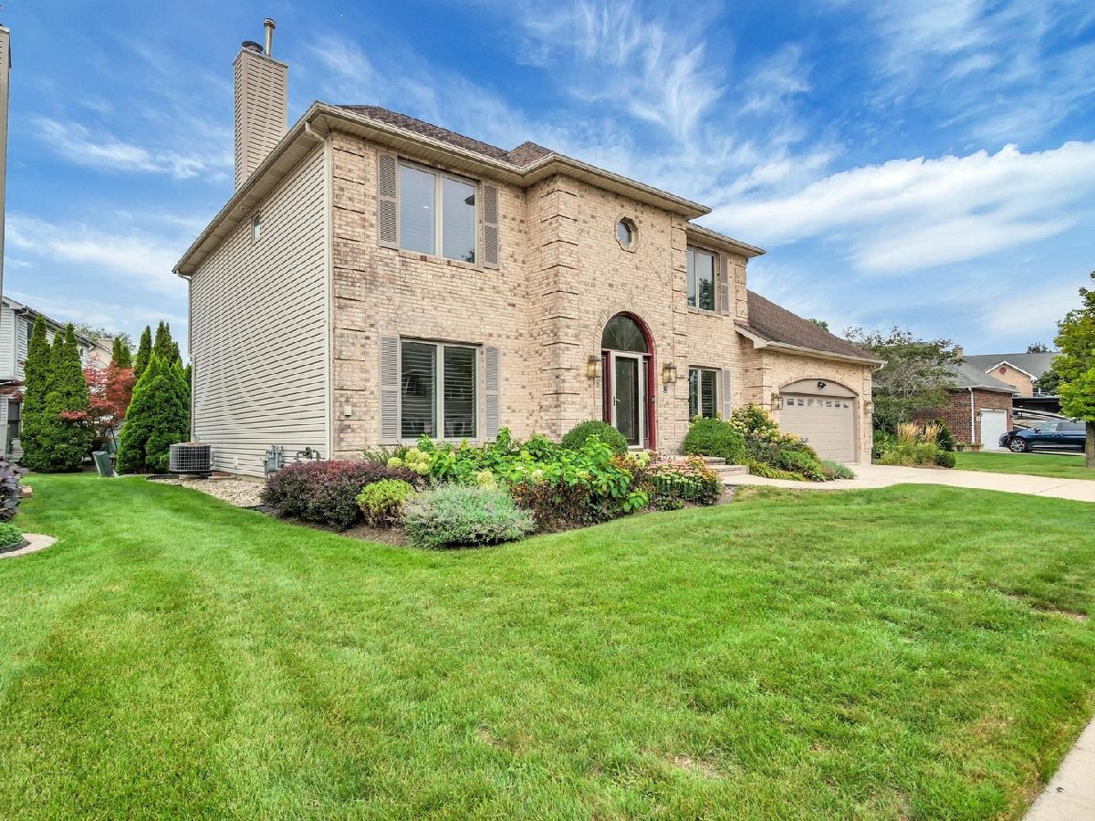  For Sale Hoffman Estates Illinois, 640 Downey Street