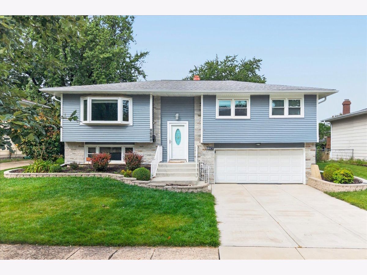  For Sale Hanover Park Illinois, 7290 Jasmine Drive