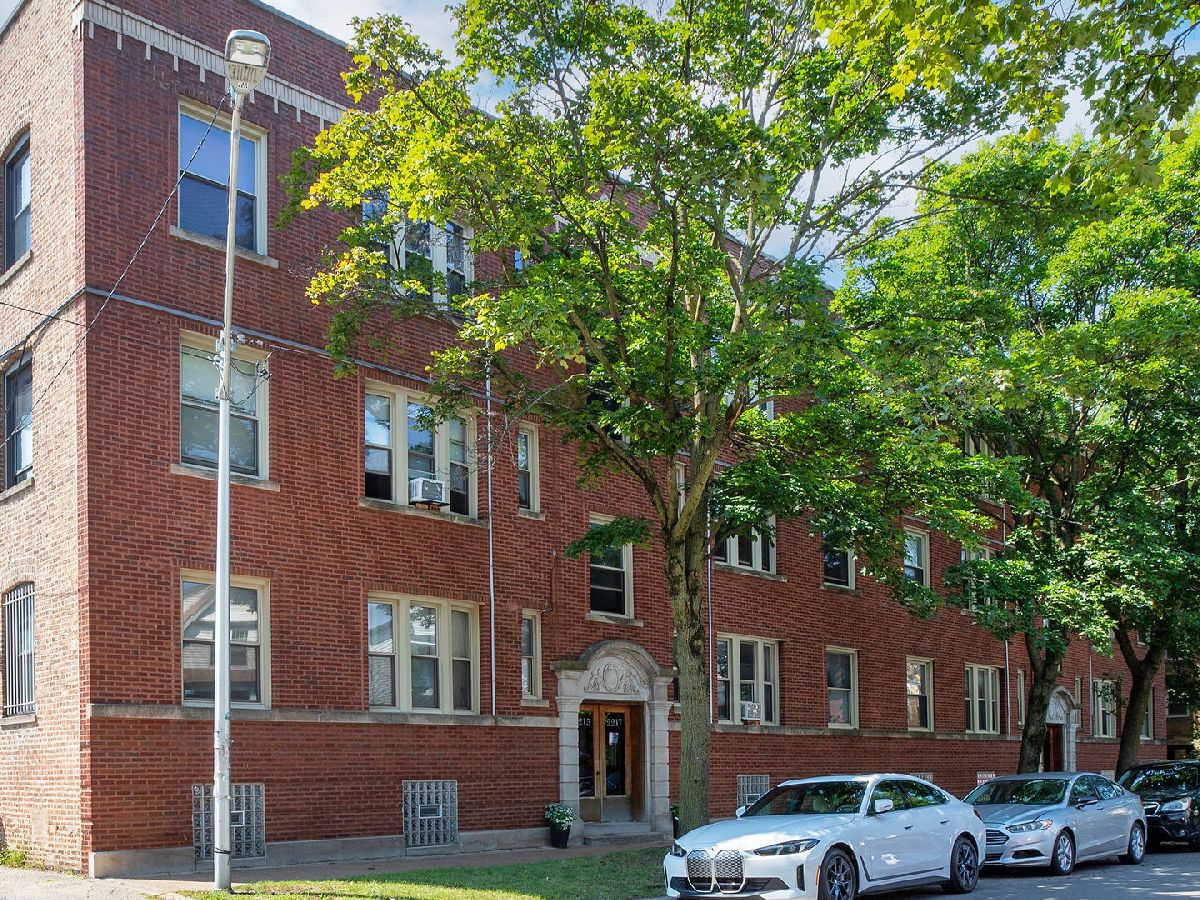  Sold Chicago Illinois, 2217 Ainslie
