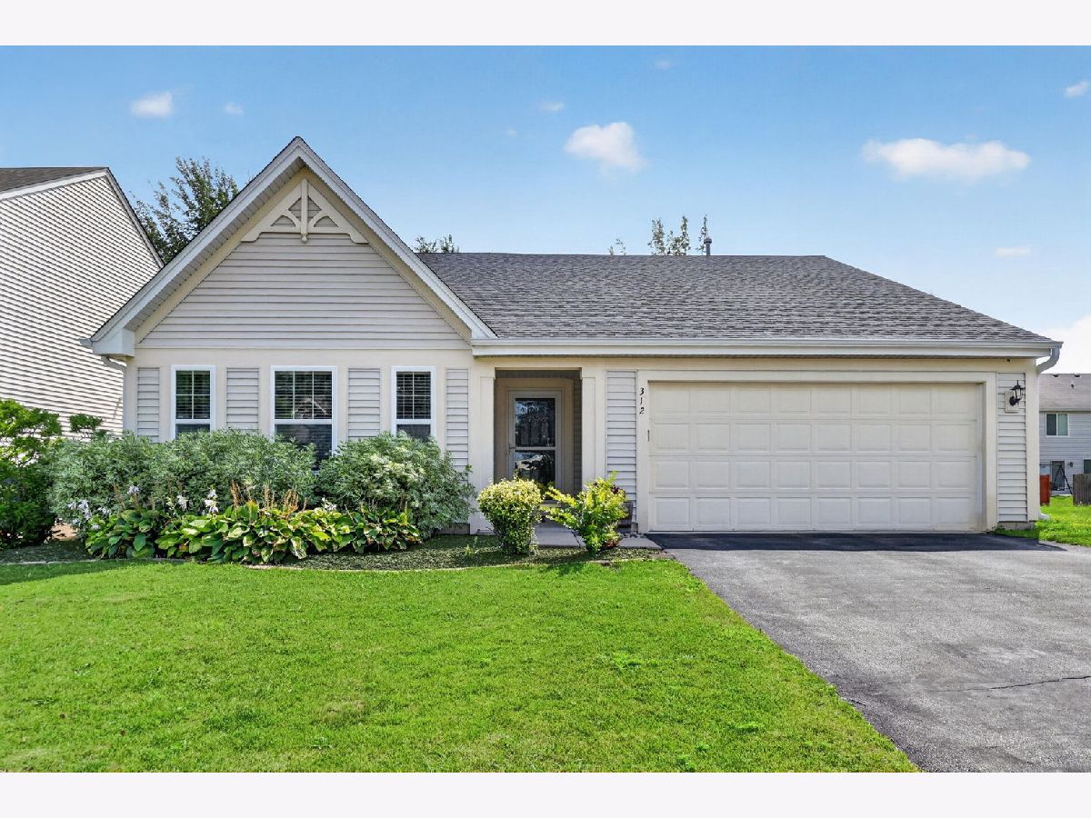  For Sale Cortland Illinois, 312 Blue Jay Street