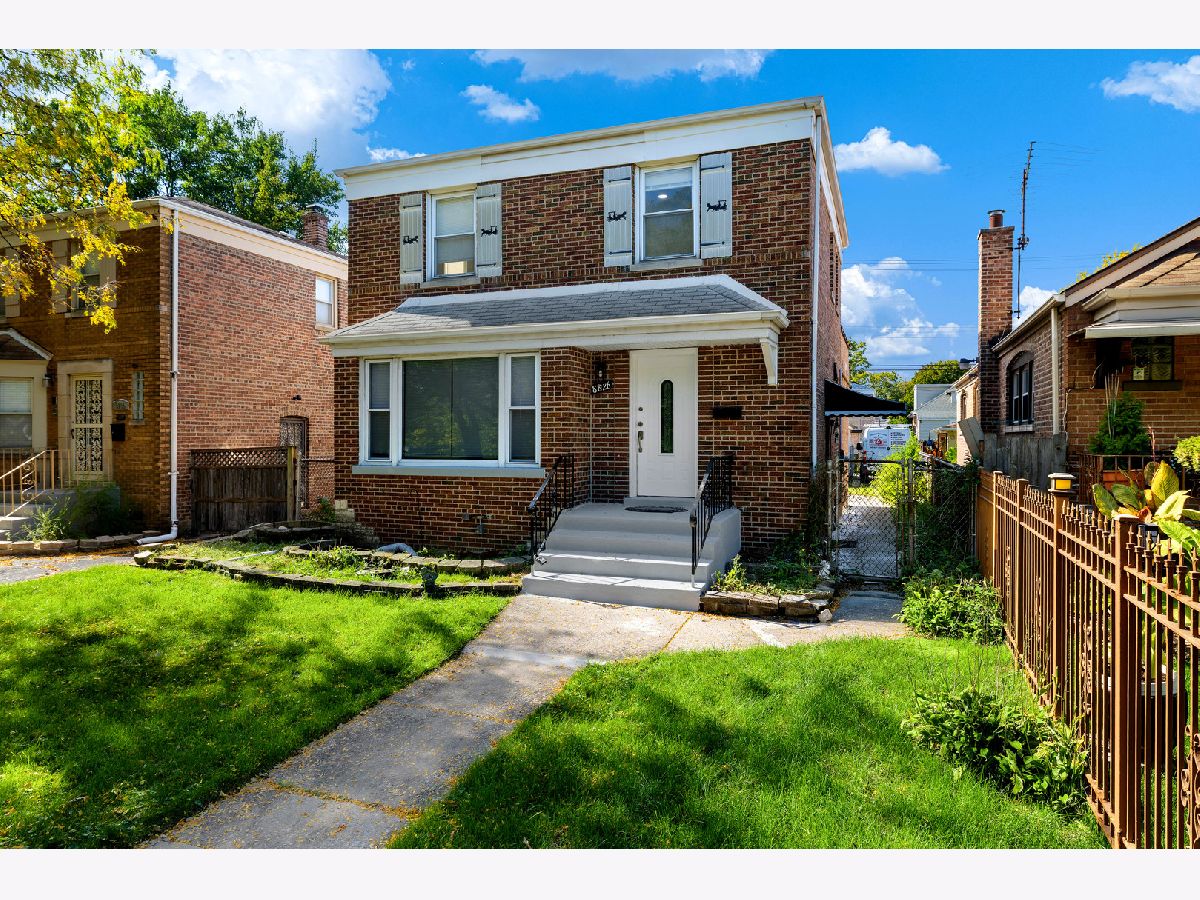  For Sale Chicago Illinois, 8826 Jeffery Boulevard