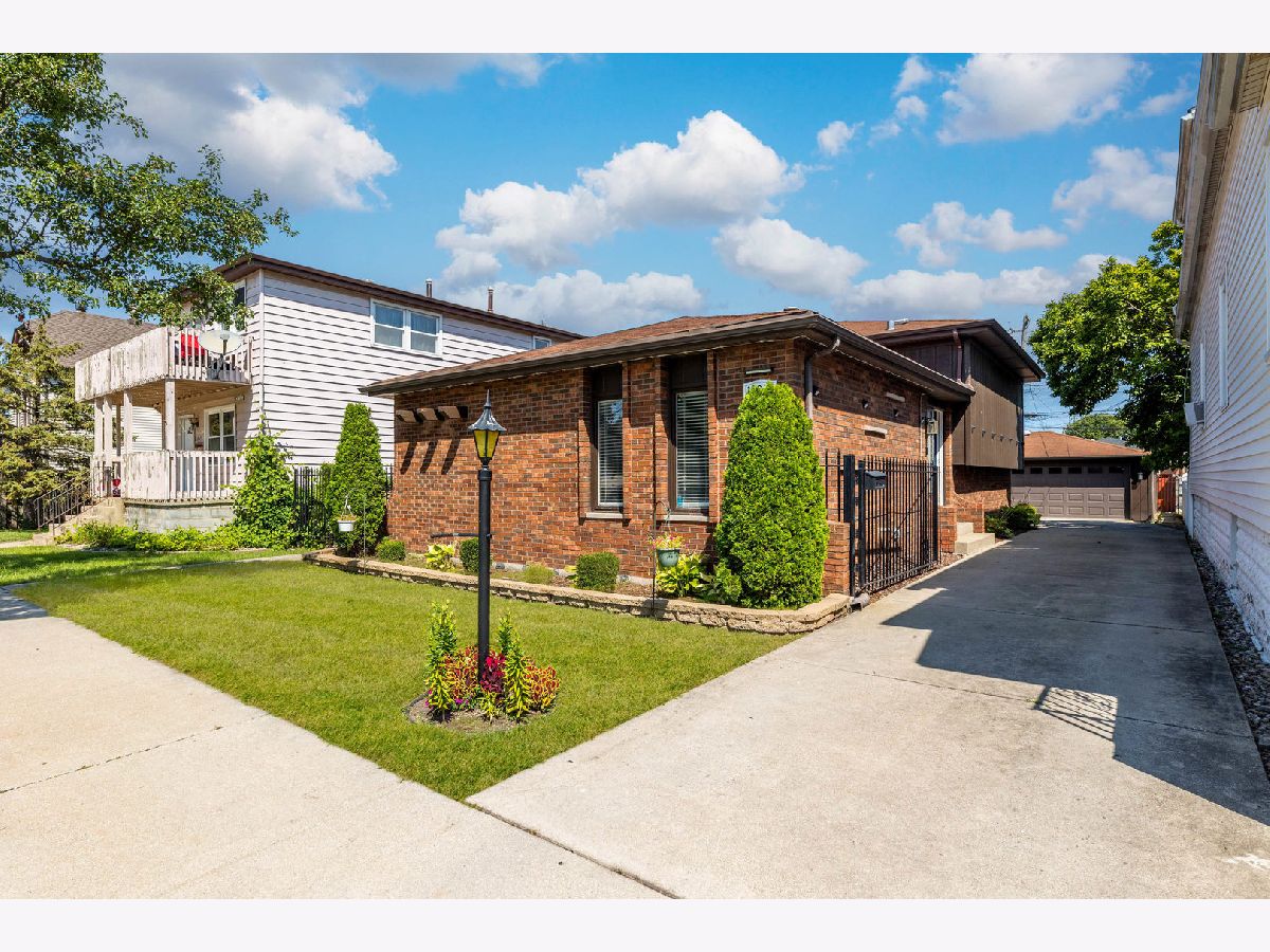  For Sale Chicago Illinois, 13029 Baltimore Avenue
