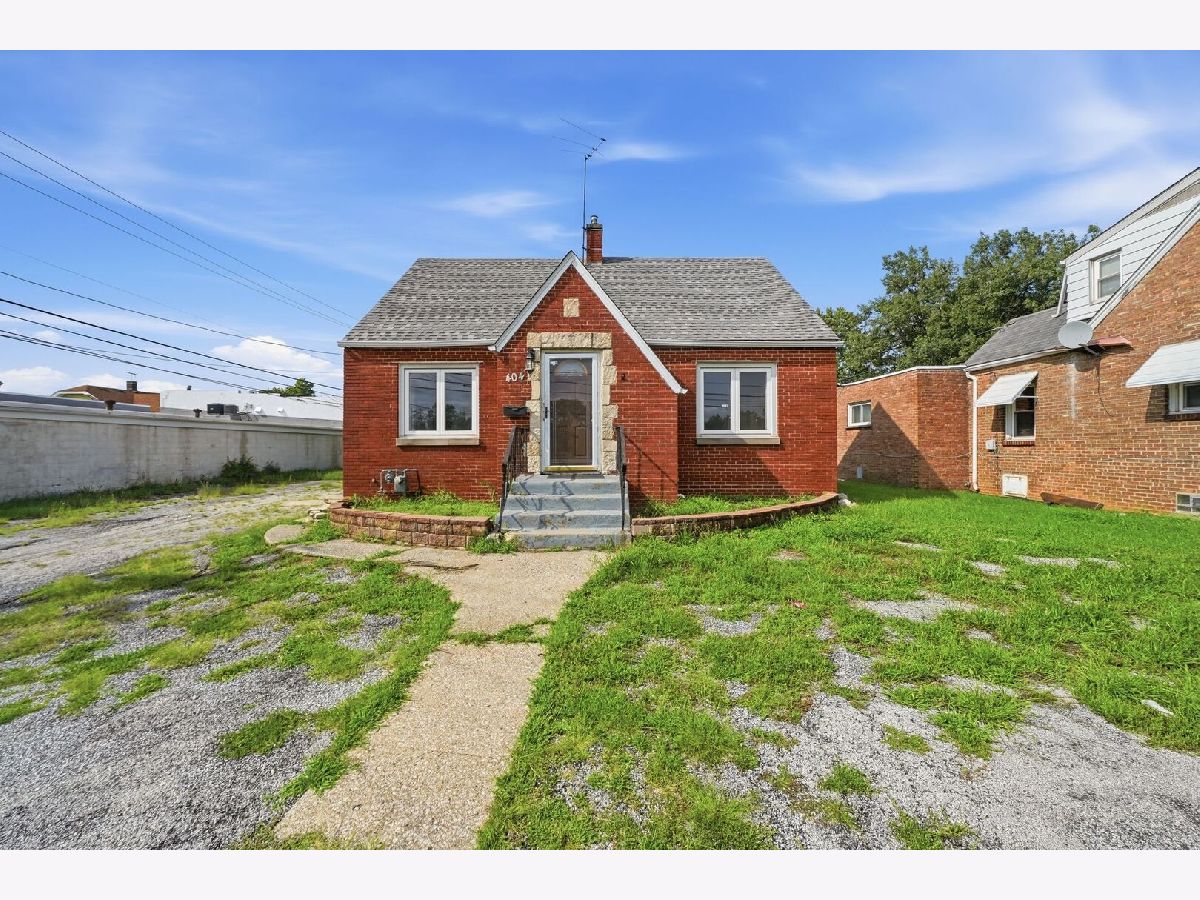  For Sale Calumet City Illinois, 404 River Oaks Drive
