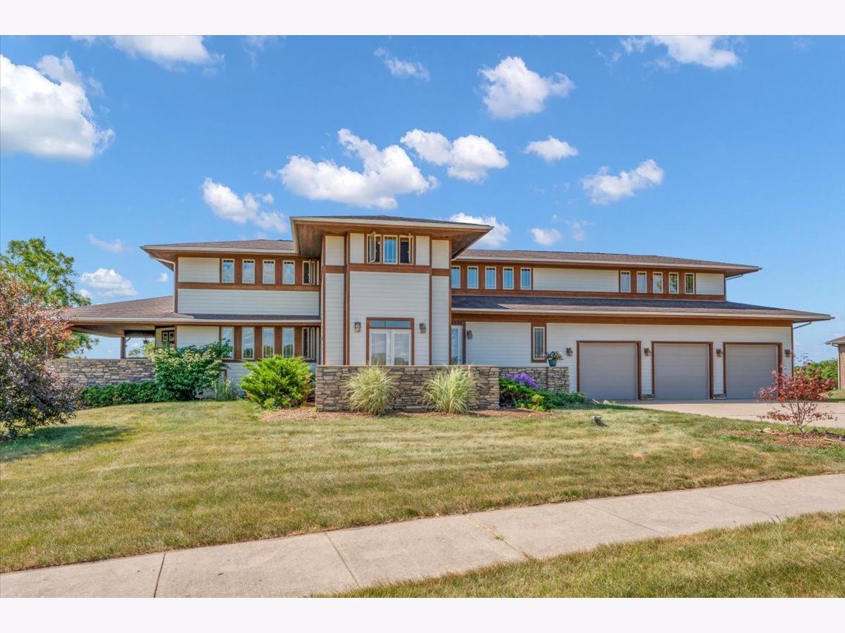 Homes For Sale Tanglewood Trails Yorkville Illinois, 10952 Tanglewood Trails Drive