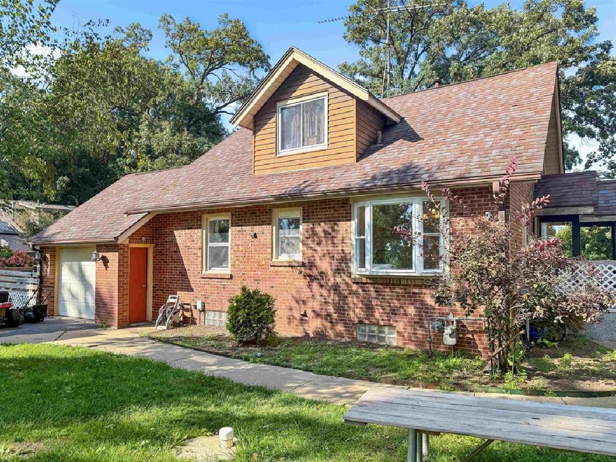  For Sale Rockford Illinois, 4097 Oaklane Road