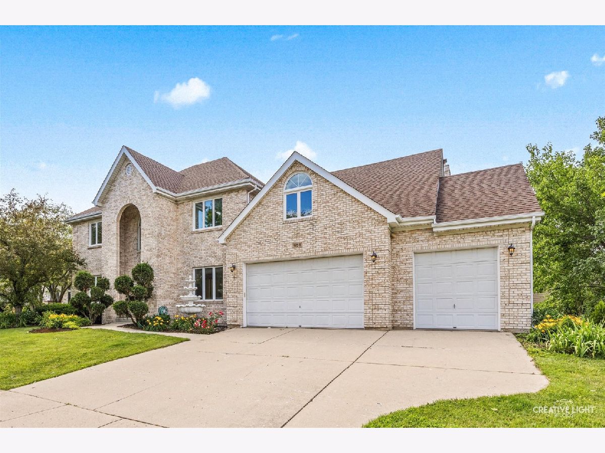 Homes & Townhomes & Condos For Sale Stonebridge Aurora Illinois, 1058 Courtland Place