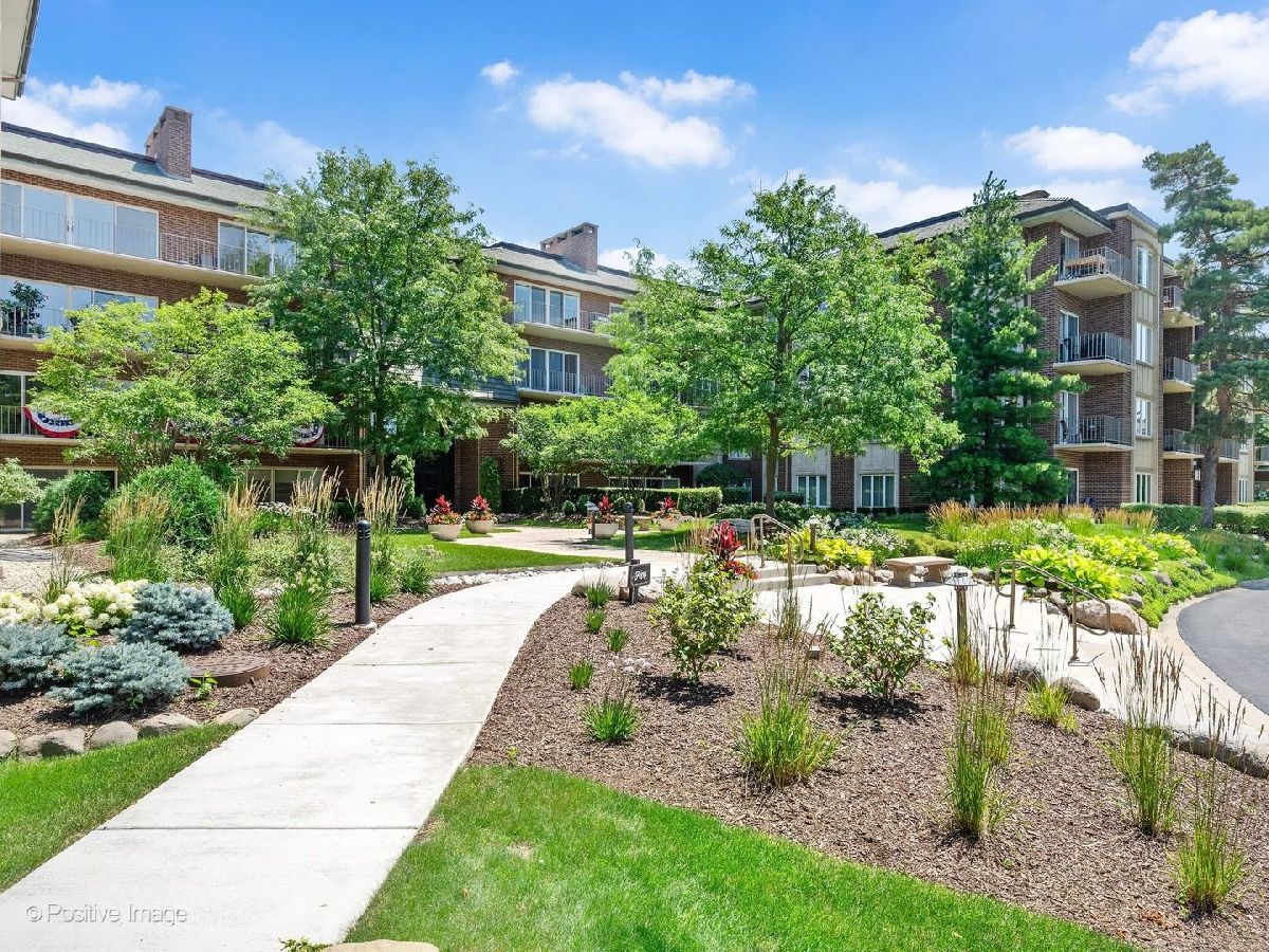  For Sale Oak Brook Illinois, 5 Oak Brook Club Drive