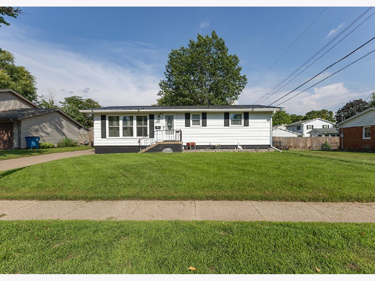  For Sale Camanche Iowa, 1412 Hiawatha Lane
