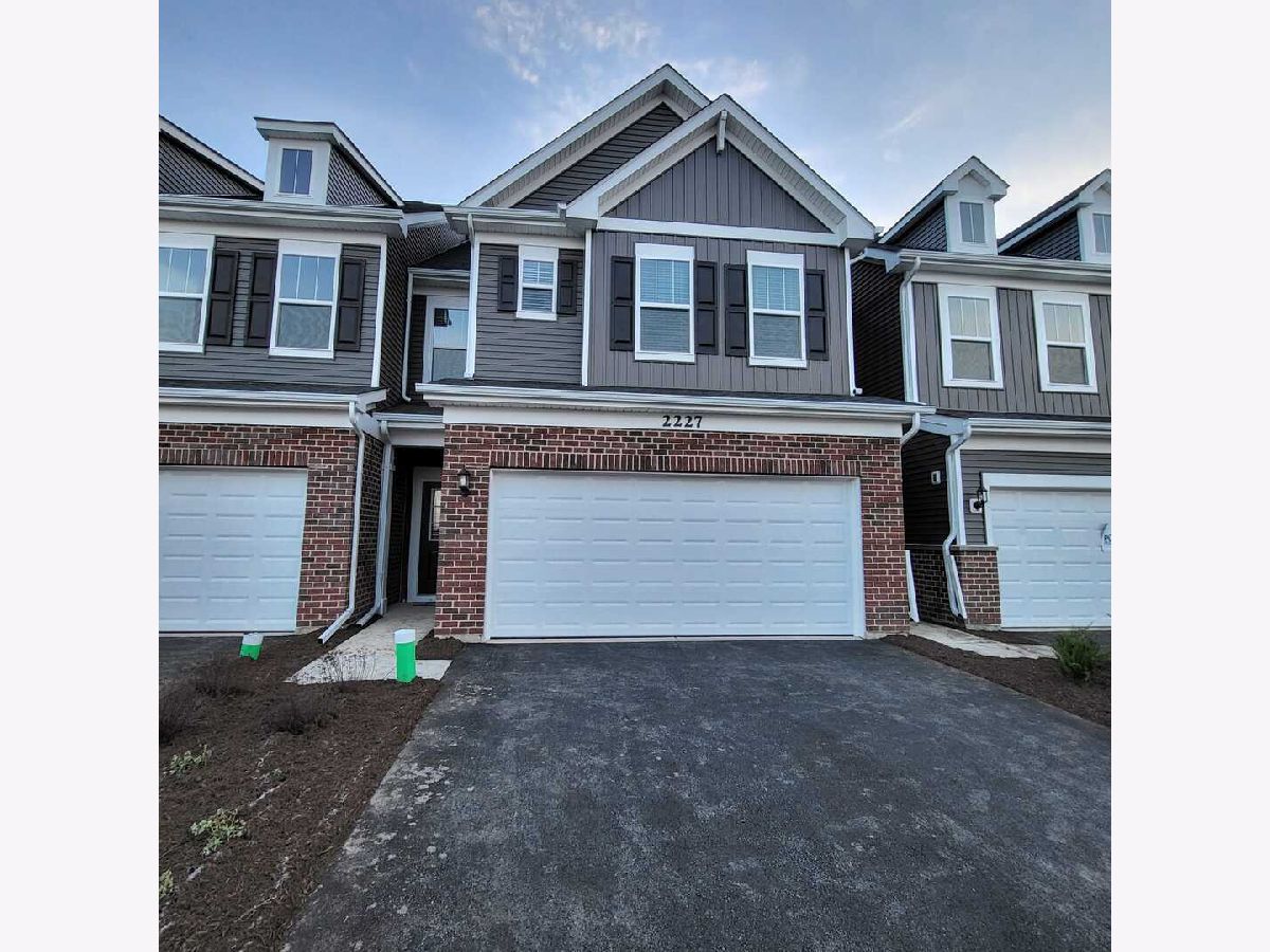  For Rent Naperville Illinois, 2227 Horseshoe